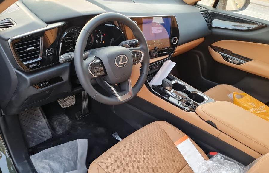 لكزس NX350 AA