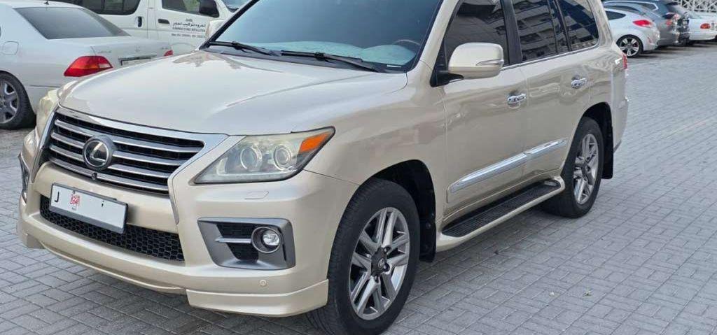 2014 لكزس LX