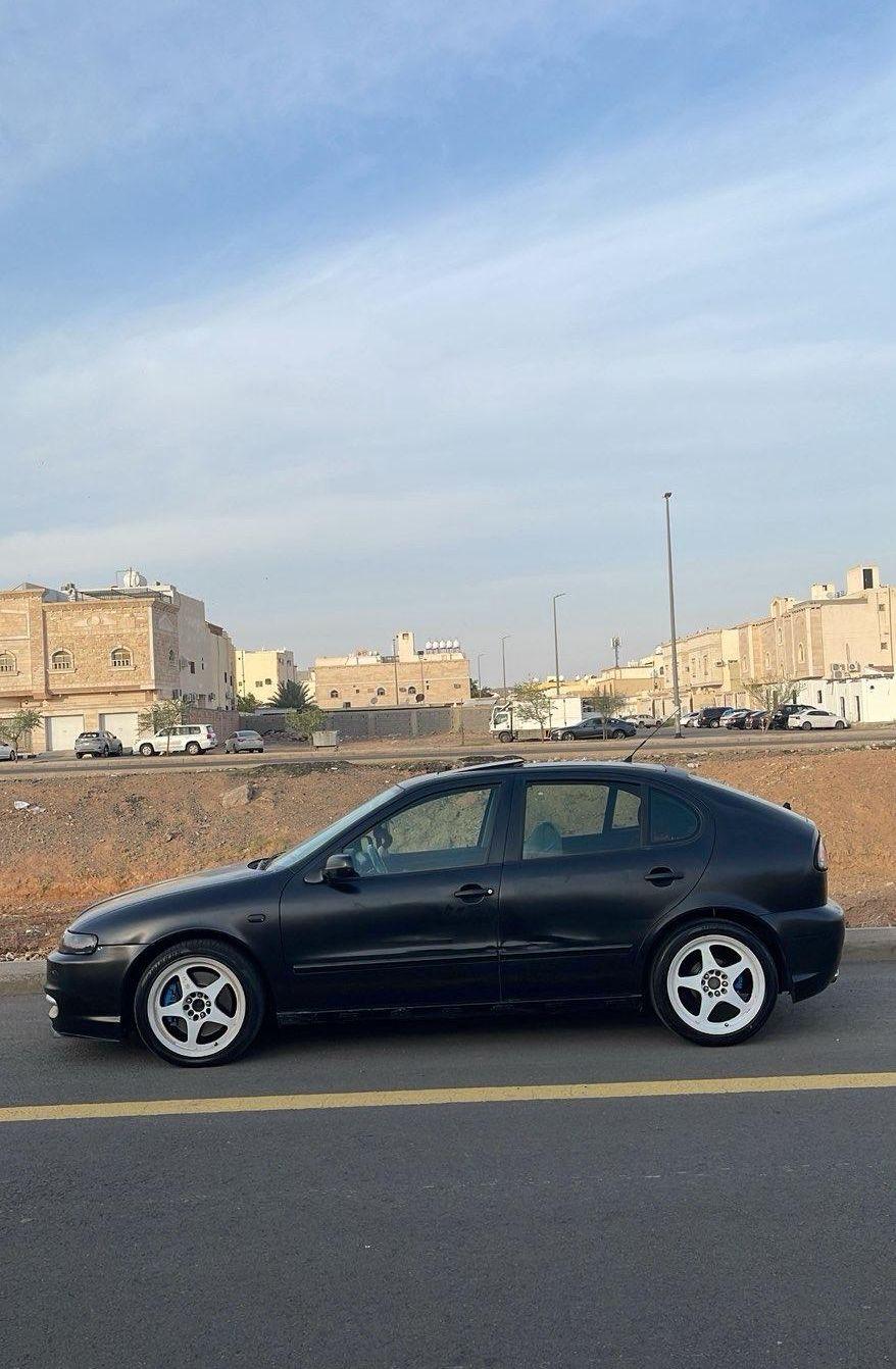 سيات ليون 2003