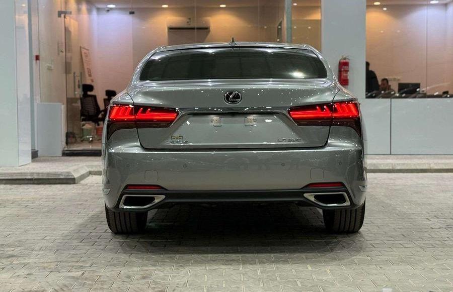 لكزس LS 350