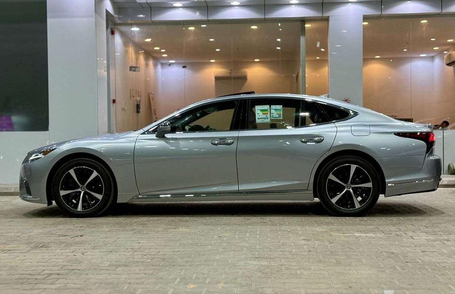 لكزس LS 350