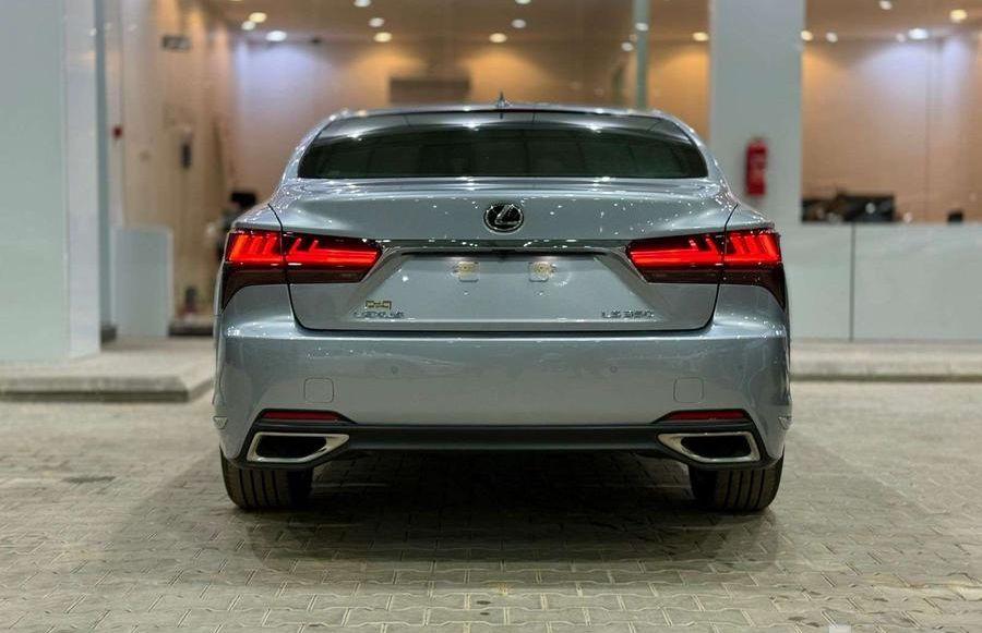 لكزس LS 350