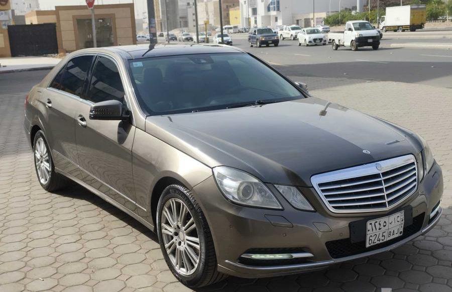 مرسيدس E200