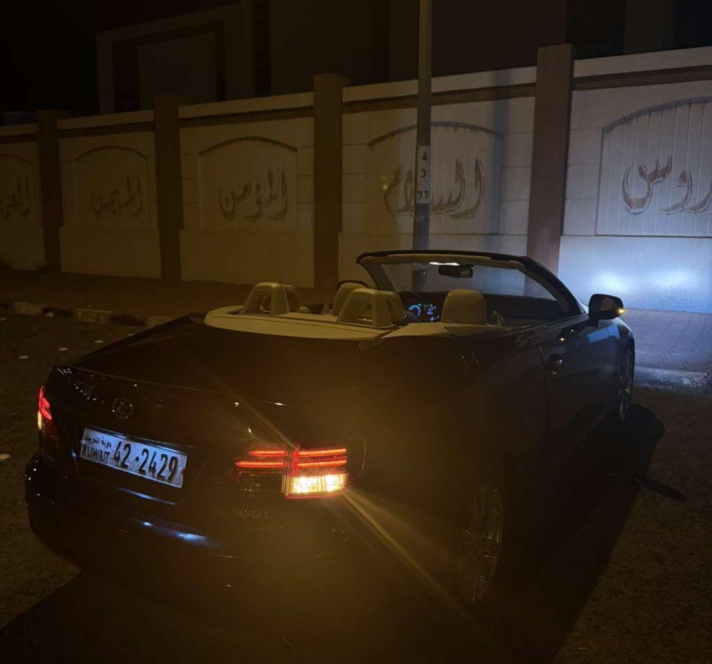 2010 لكزس IS