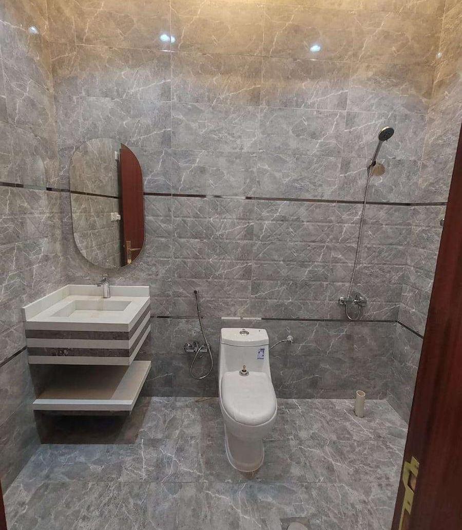 فيلا نص ارض