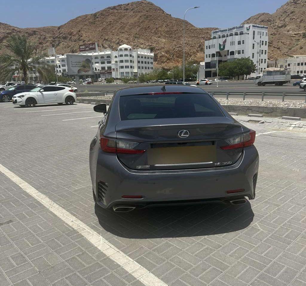 2018 لكزس RC