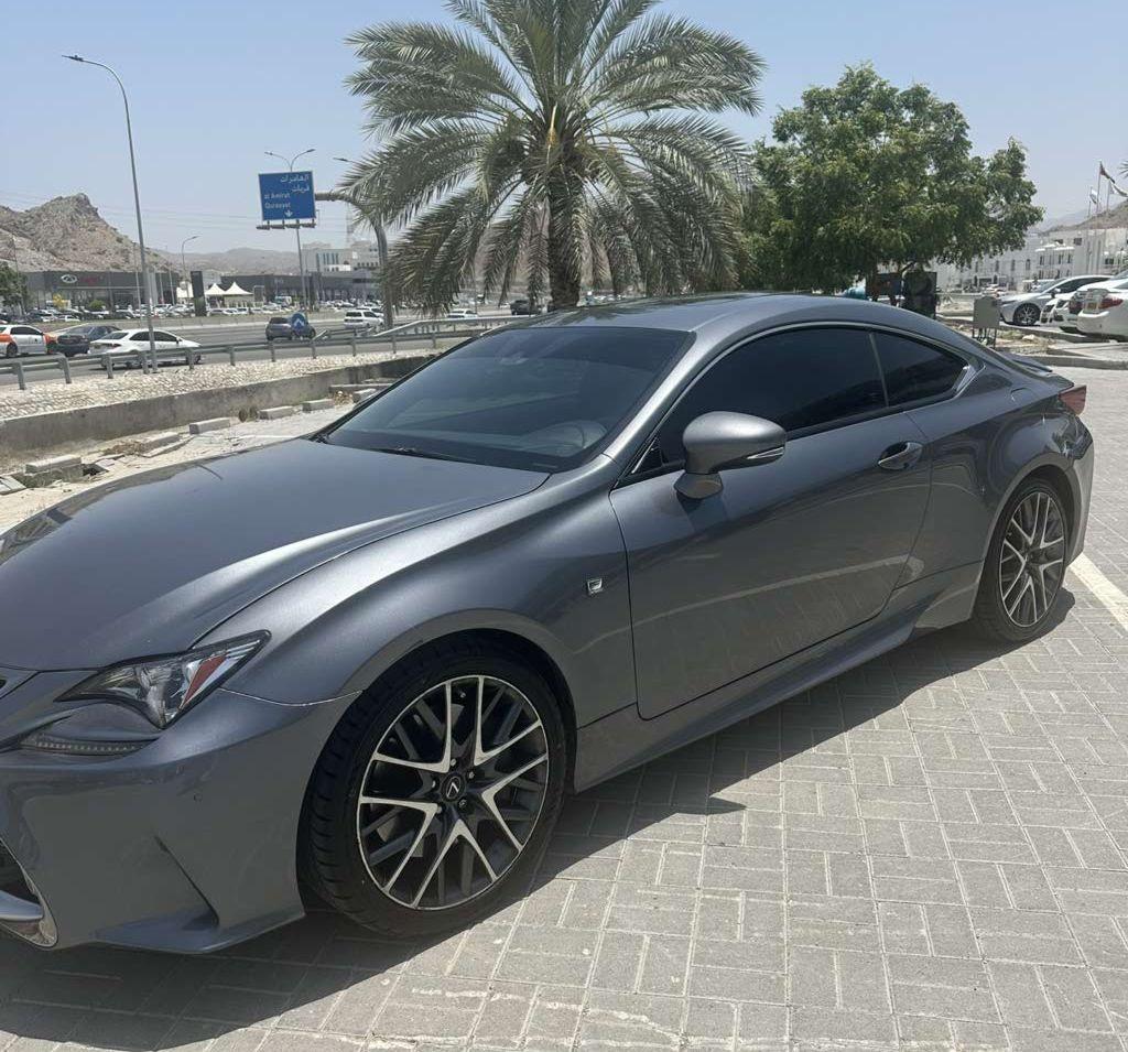 2018 لكزس RC