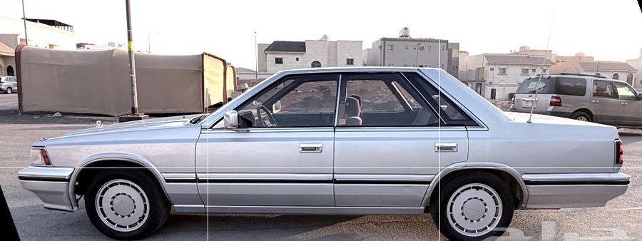 نيسان لوريل 1987