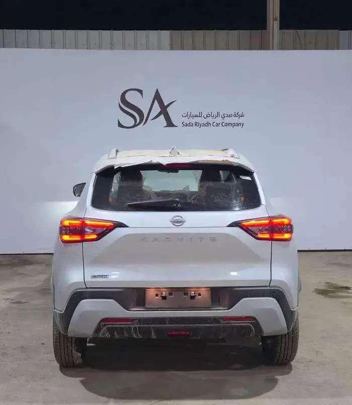 نيسان مجنايت فل
