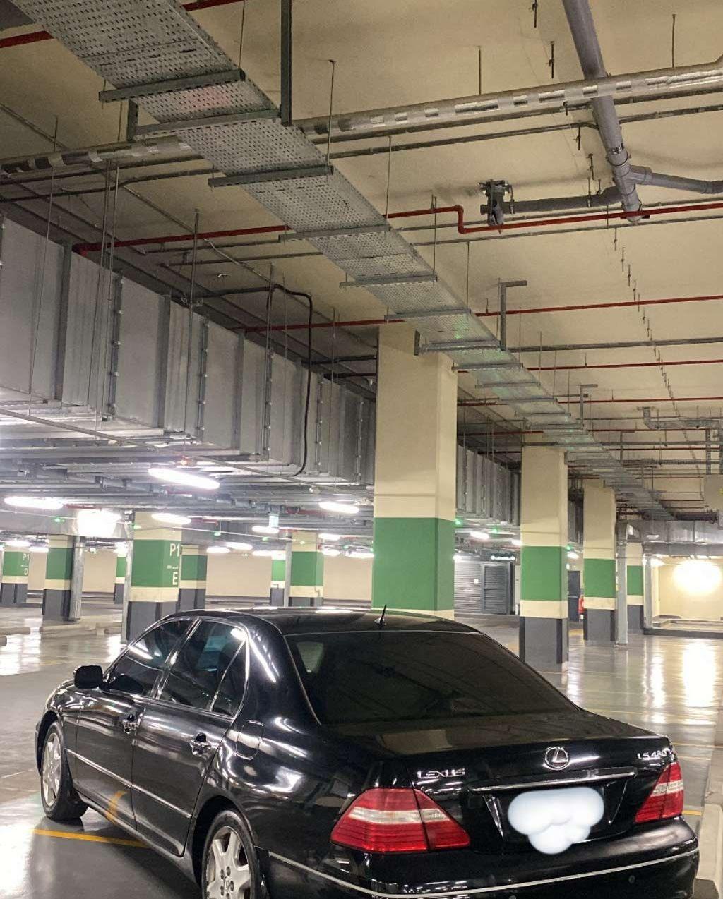 2004 لكزس LS