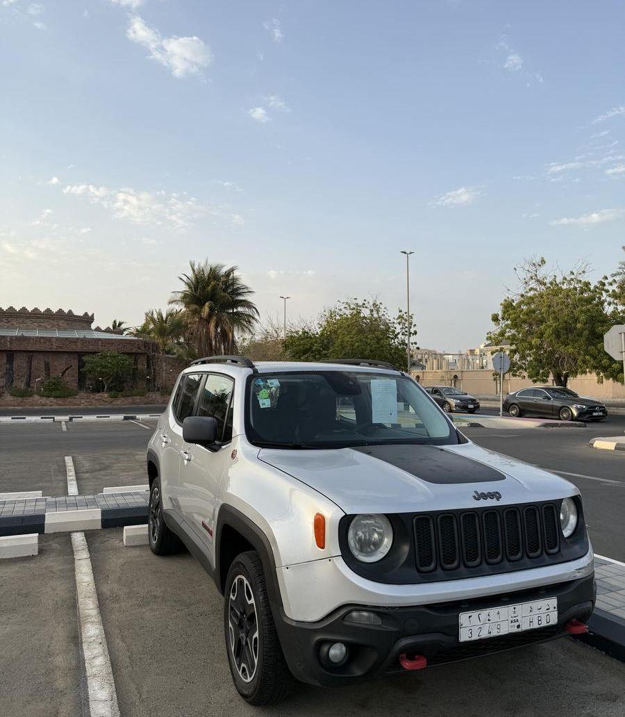سيارة