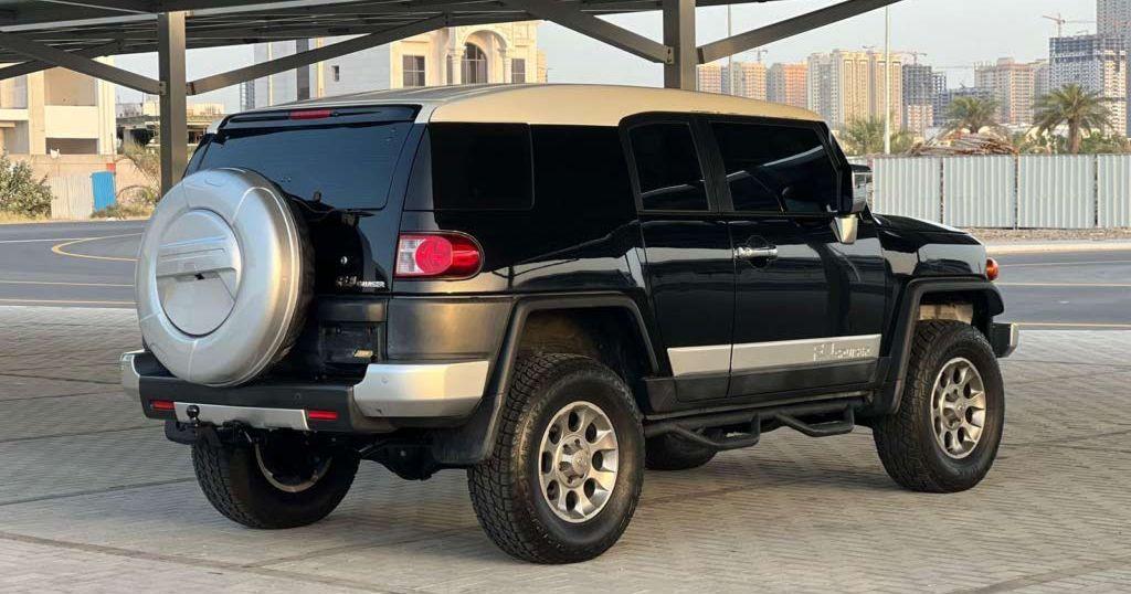 2012 تويوتا FJ