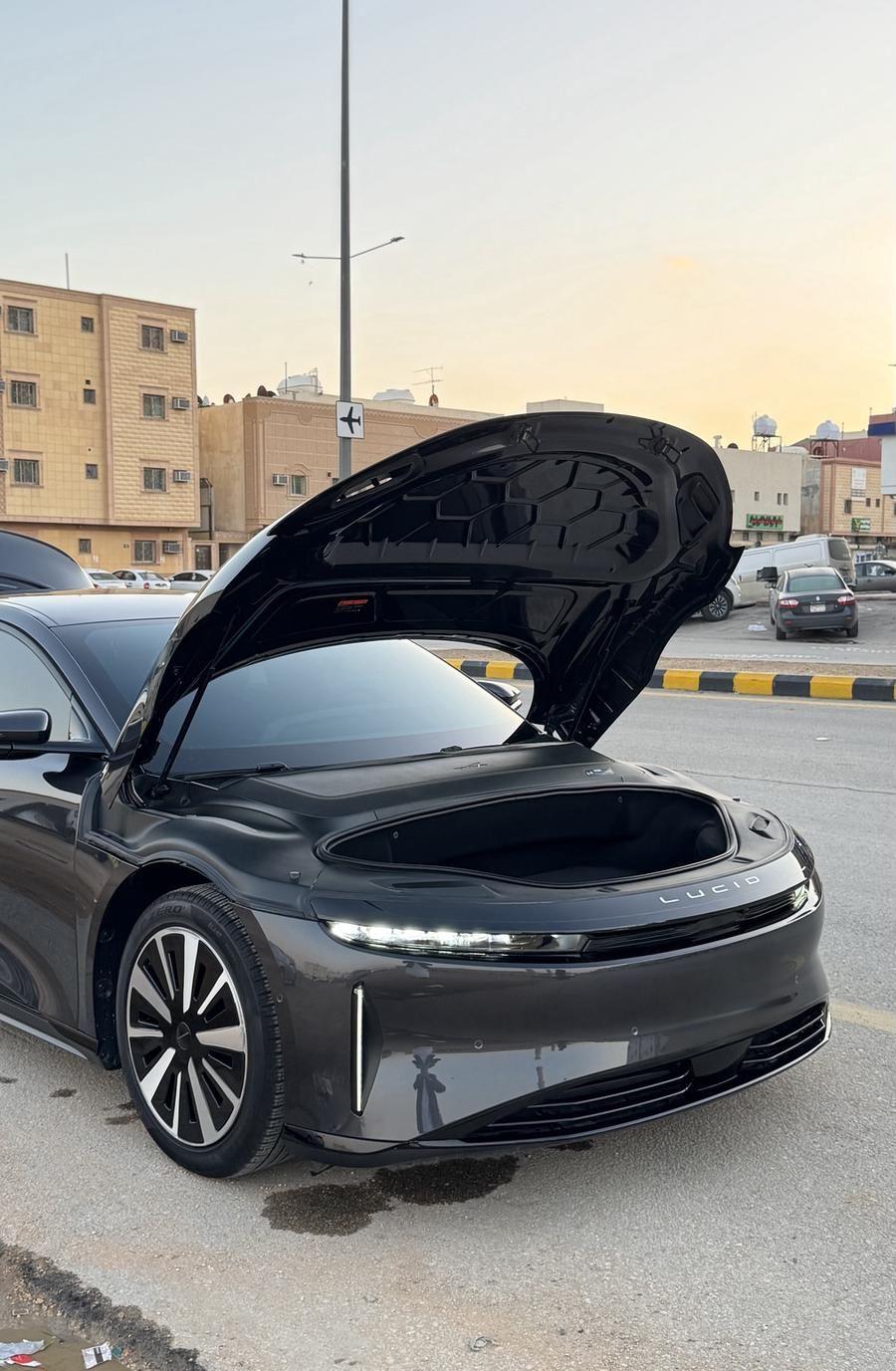 لوسيد اير بيور
