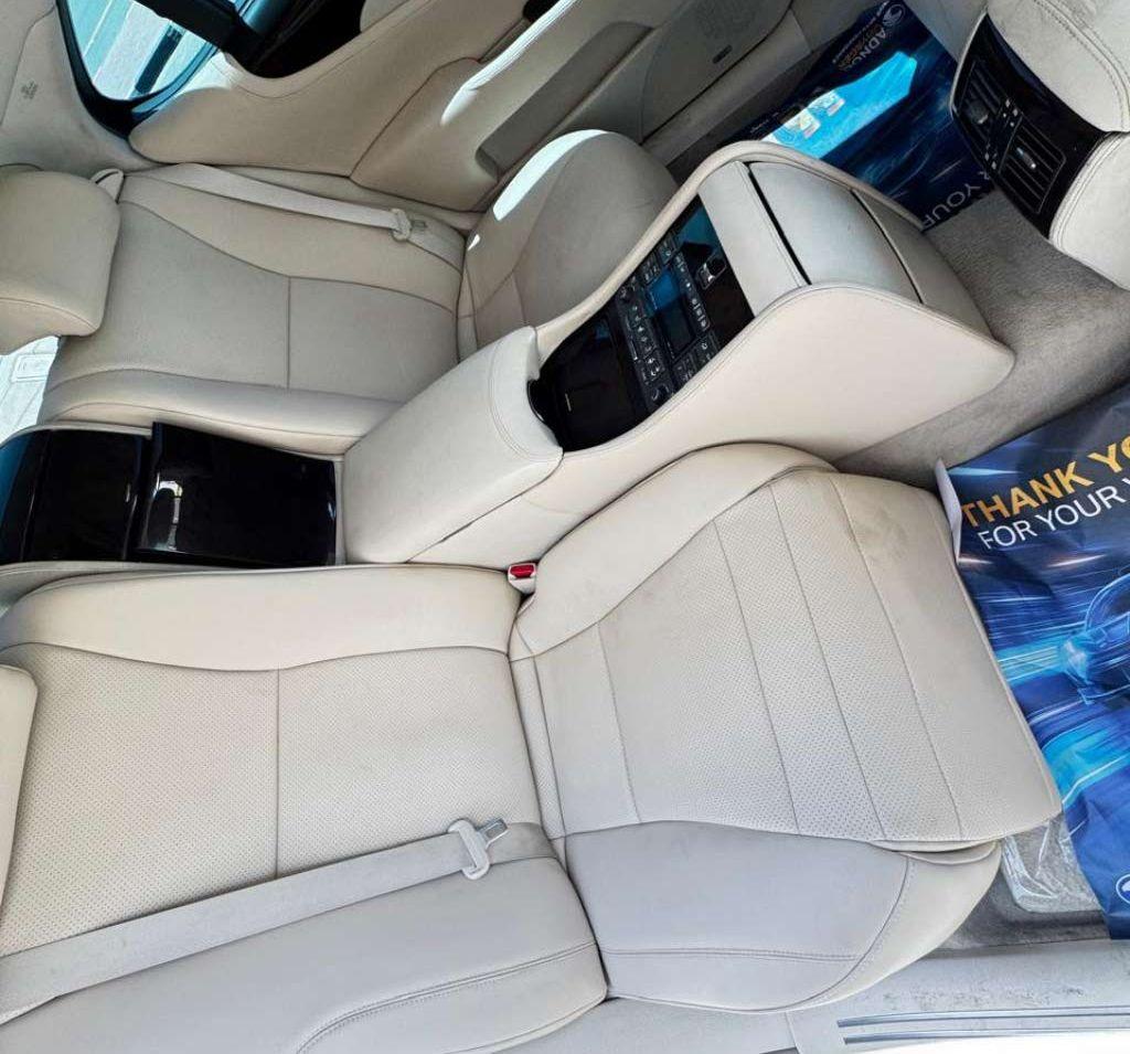 2007 لكزس LS