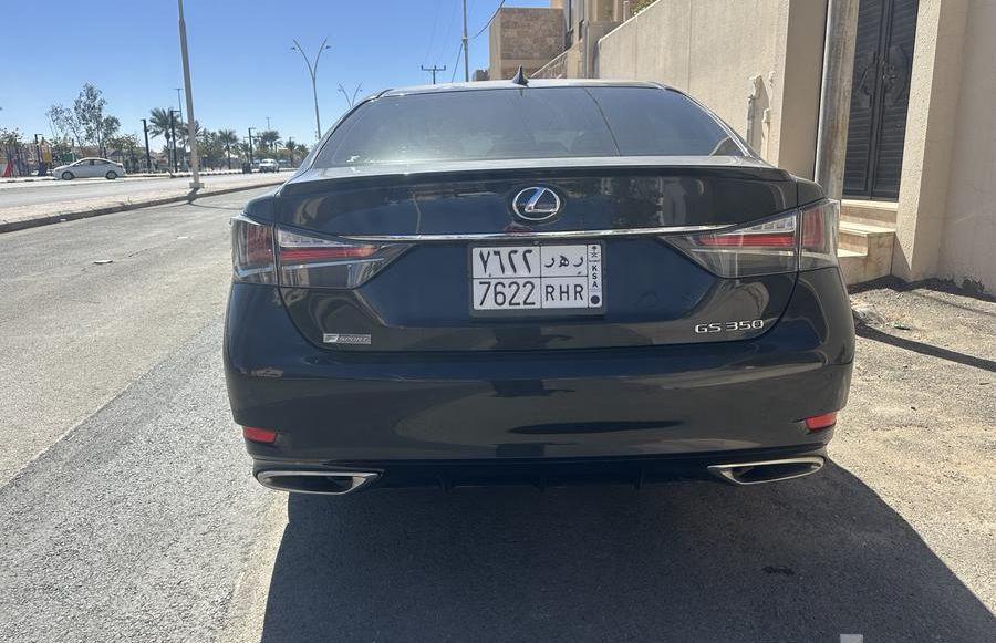 لكزس gs350 F