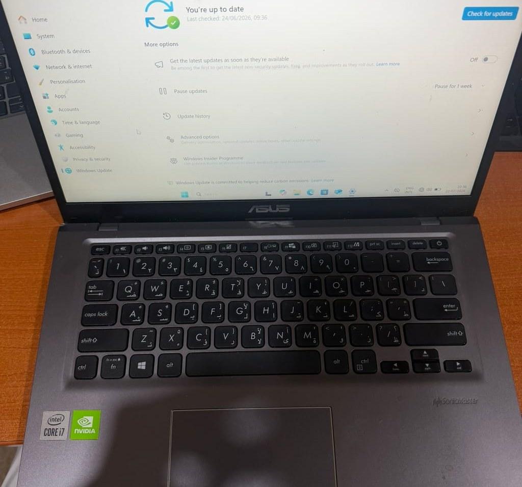 ASUS VivoBook X415JP