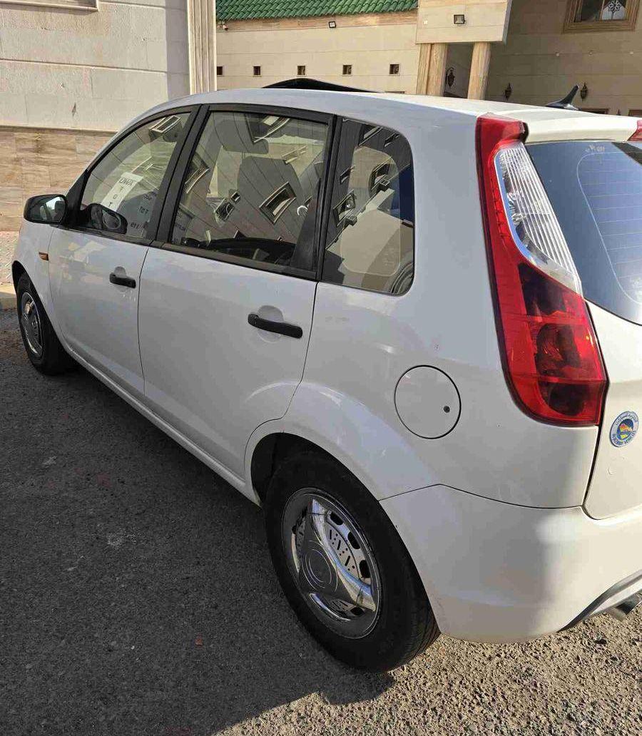 فورد فيجو 2012