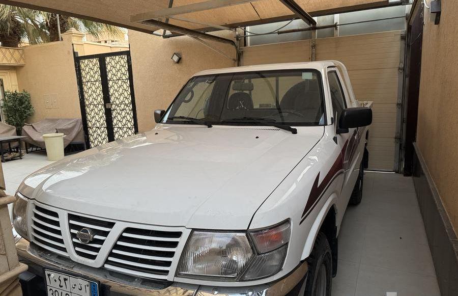 سيارات ايسيزو بيك