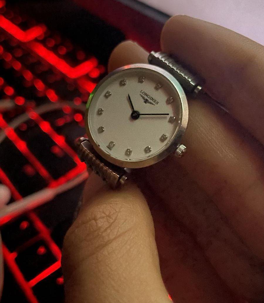 ساعه لونجين النسائيه