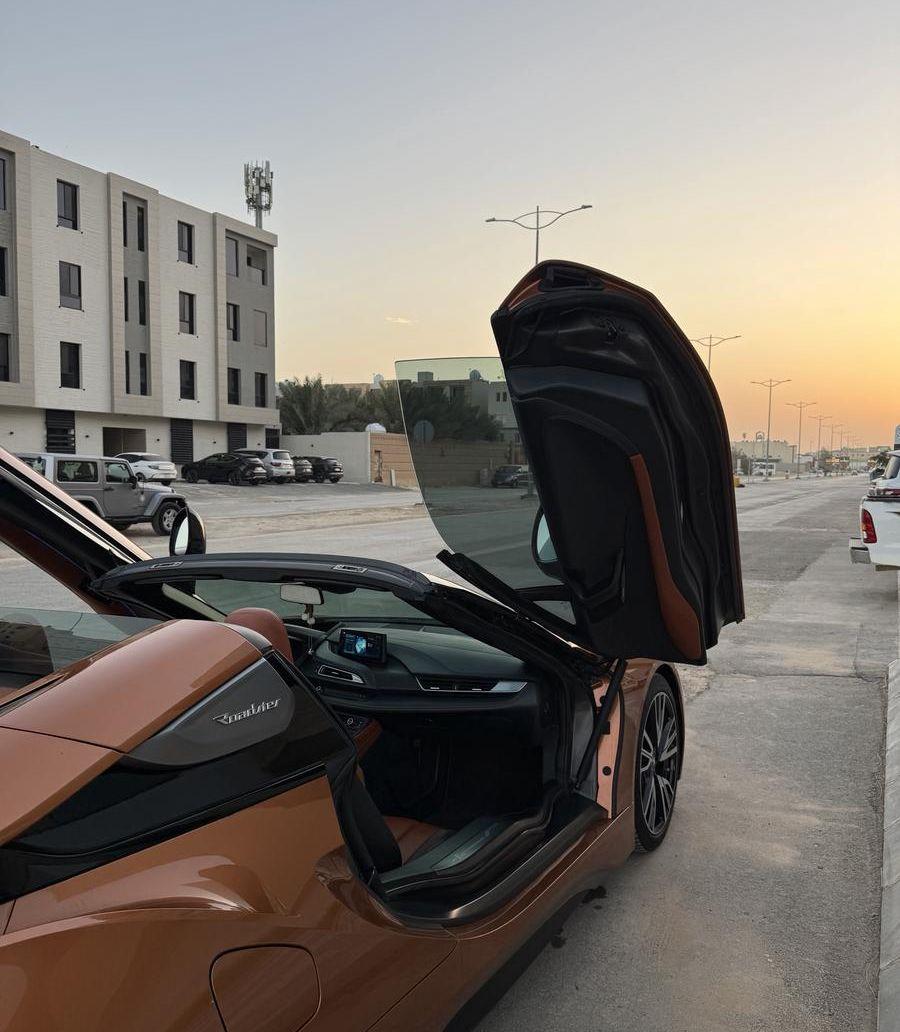 bmw i8 2020