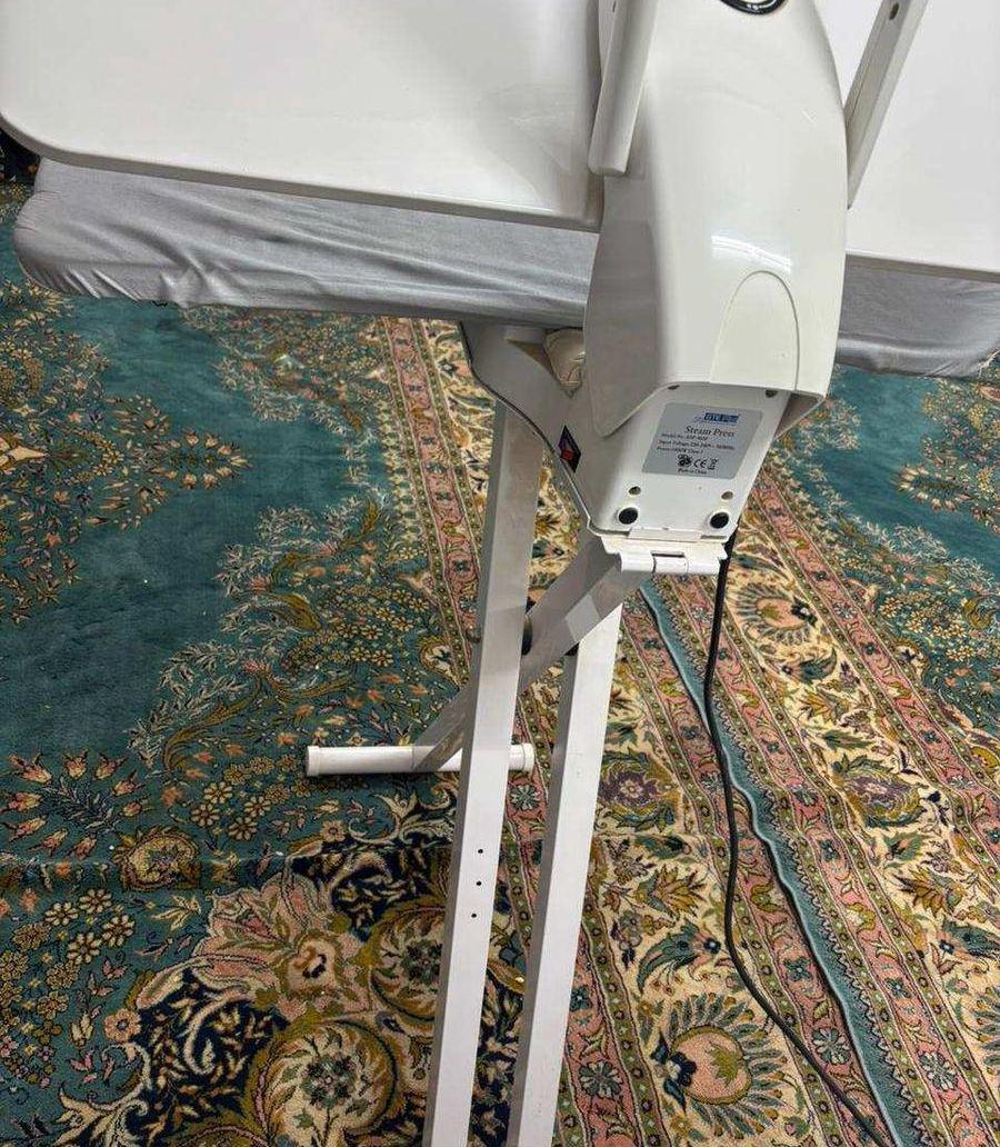 مكواة بخار كبس