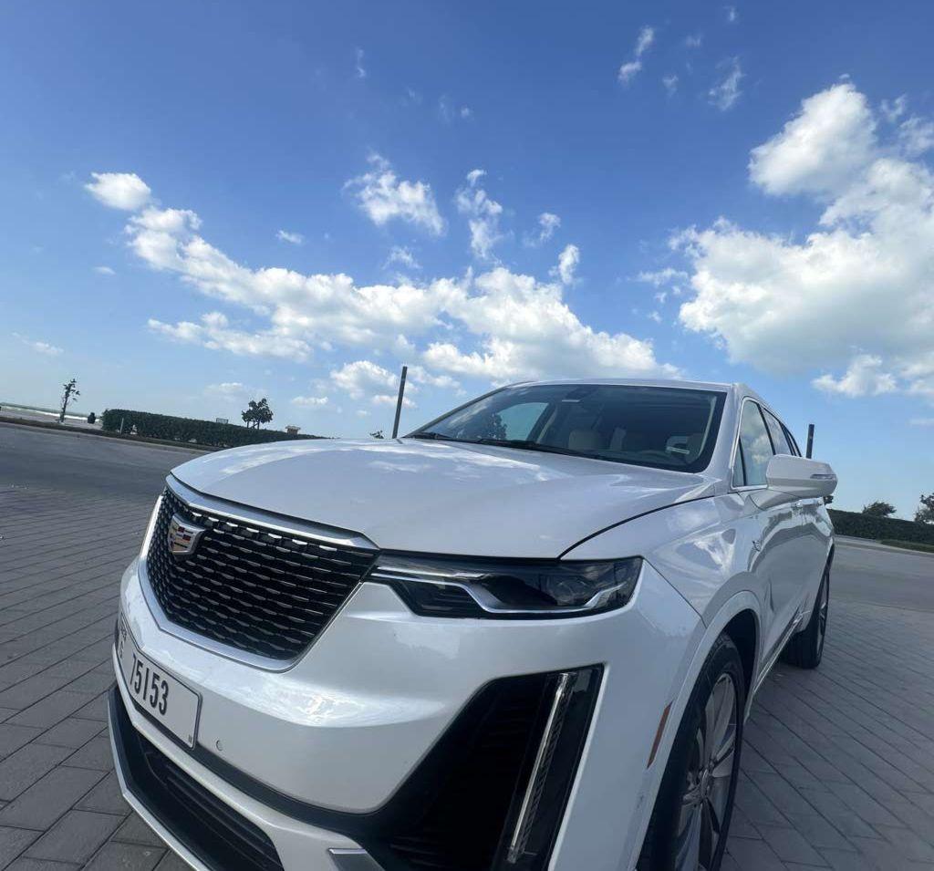 2022 كاديلاك XT6
