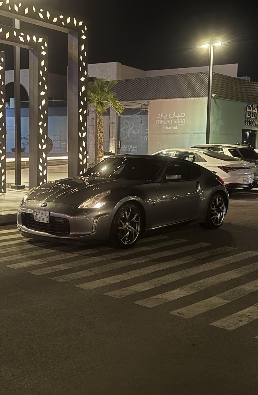 نيسان 370z