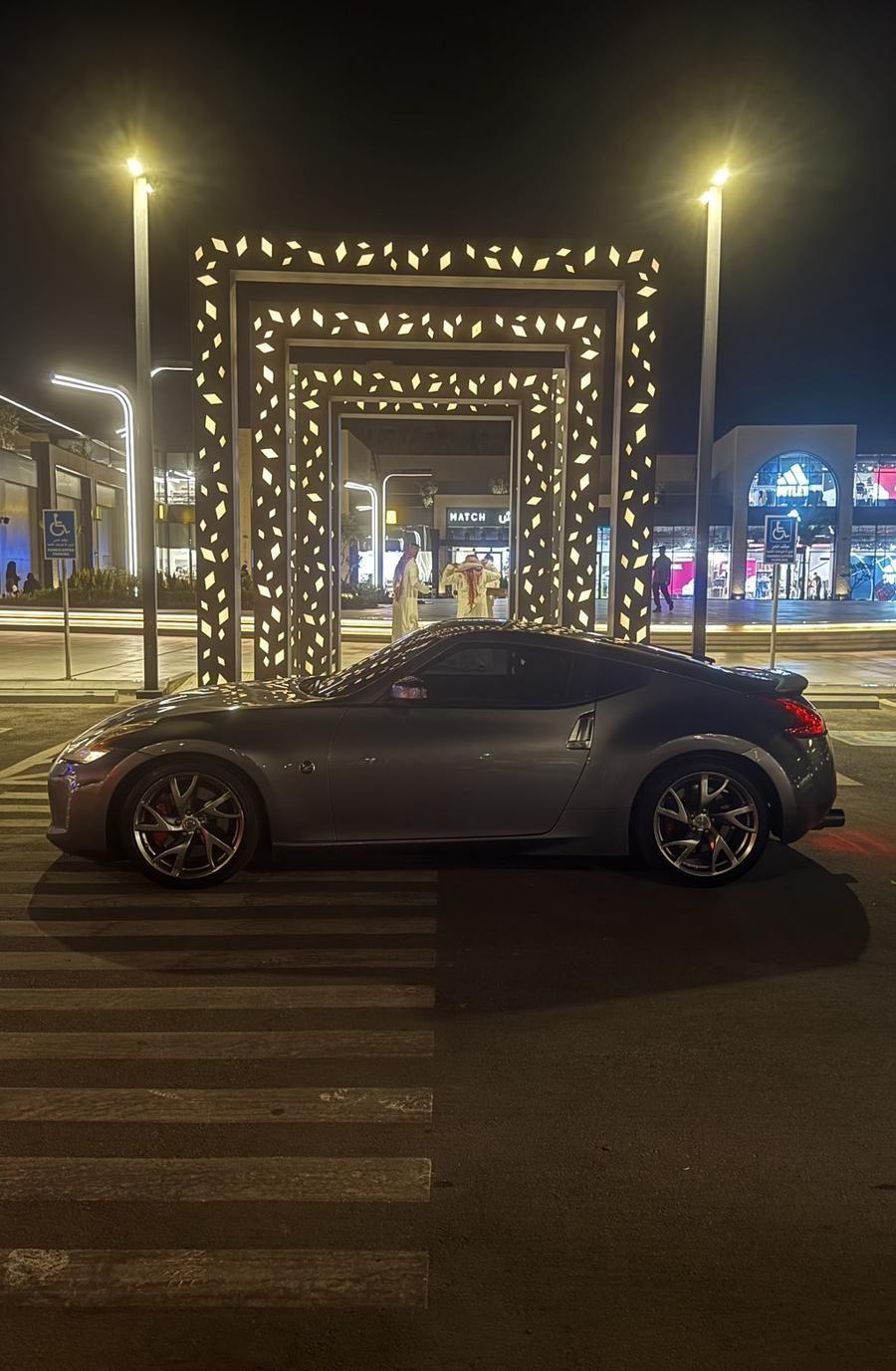 نيسان 370z