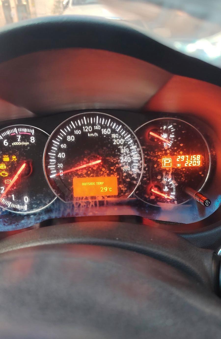 nissan maxima 2010