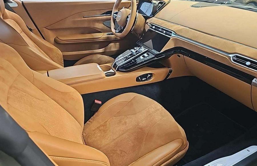 2025 Aston Martin