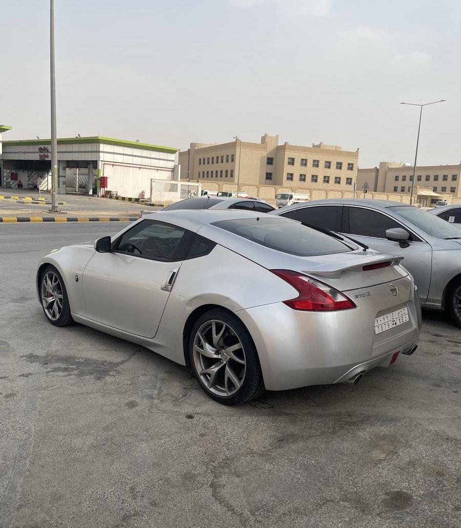 نيسان 370 Z