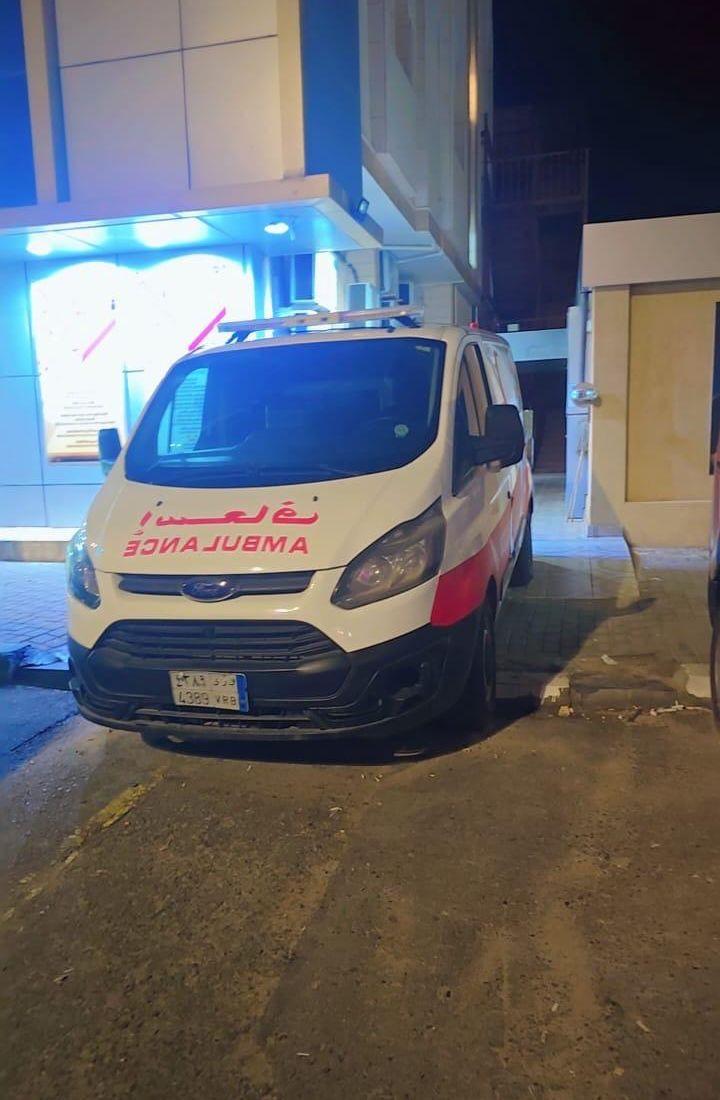 سيارة اسعاف للبيع