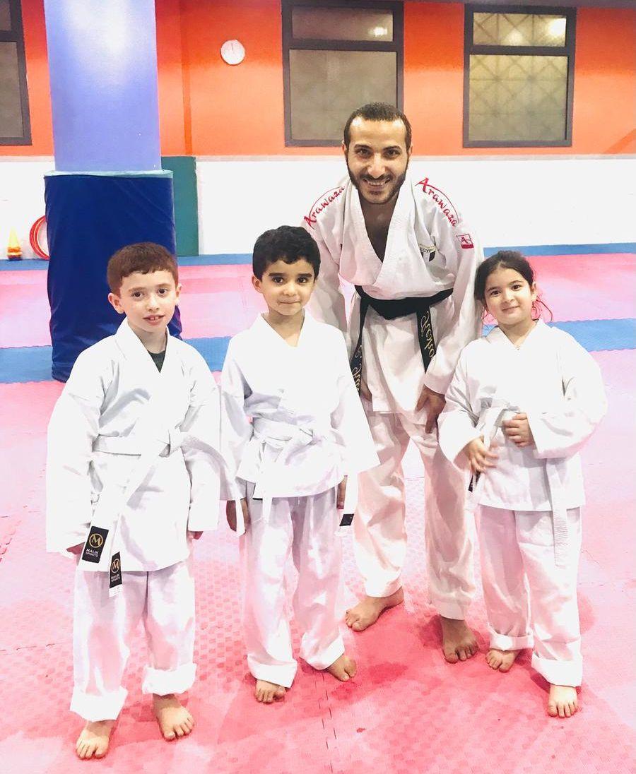 مدرب لياقة بدنية