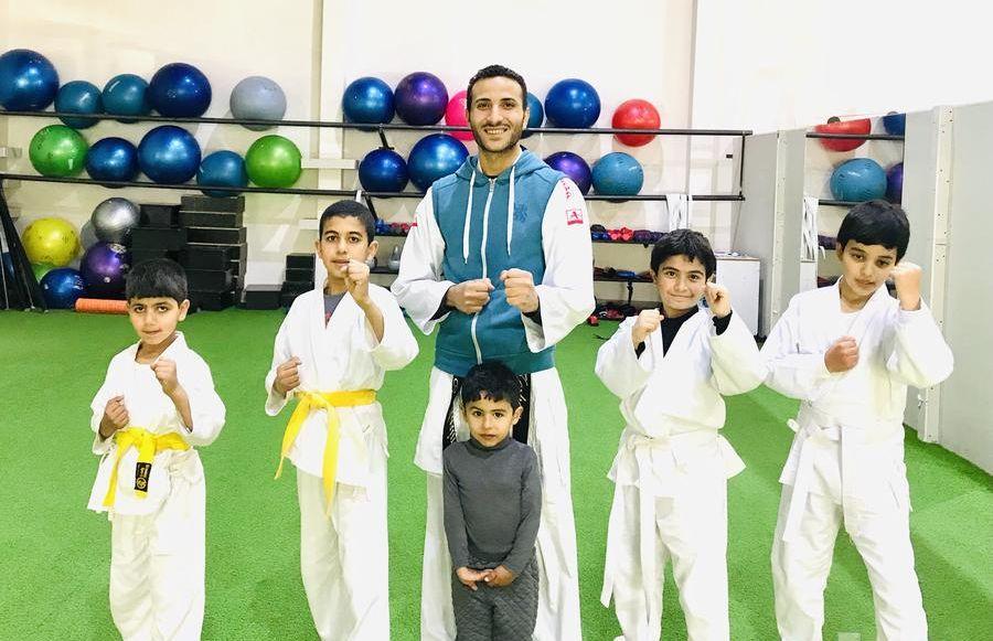 مدرب لياقة بدنية