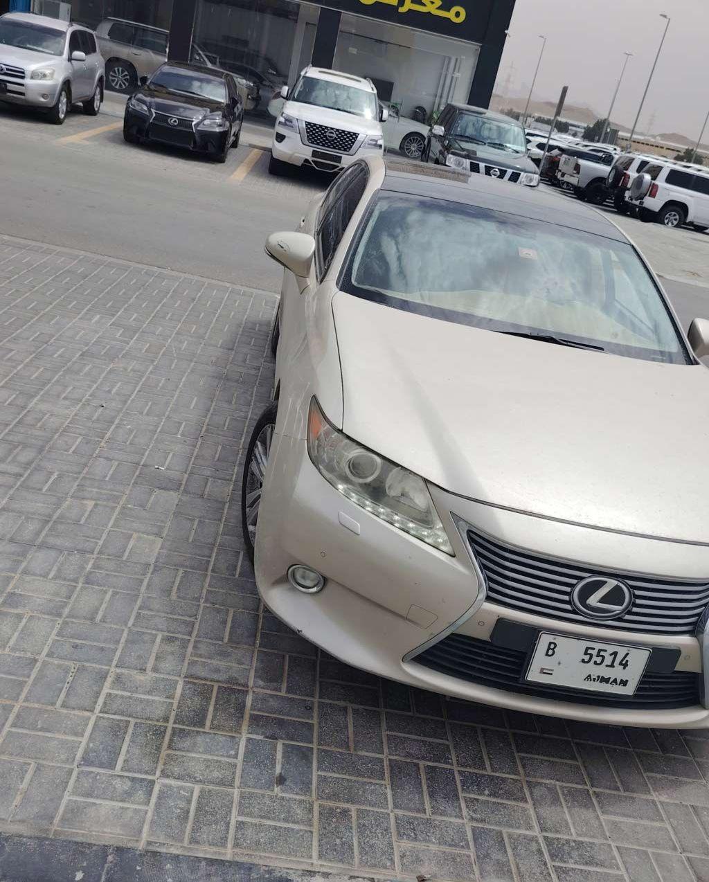 2014 لكزس ES
