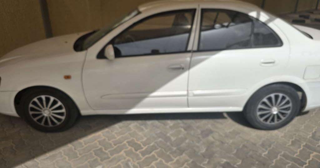 2011 نيسان صني