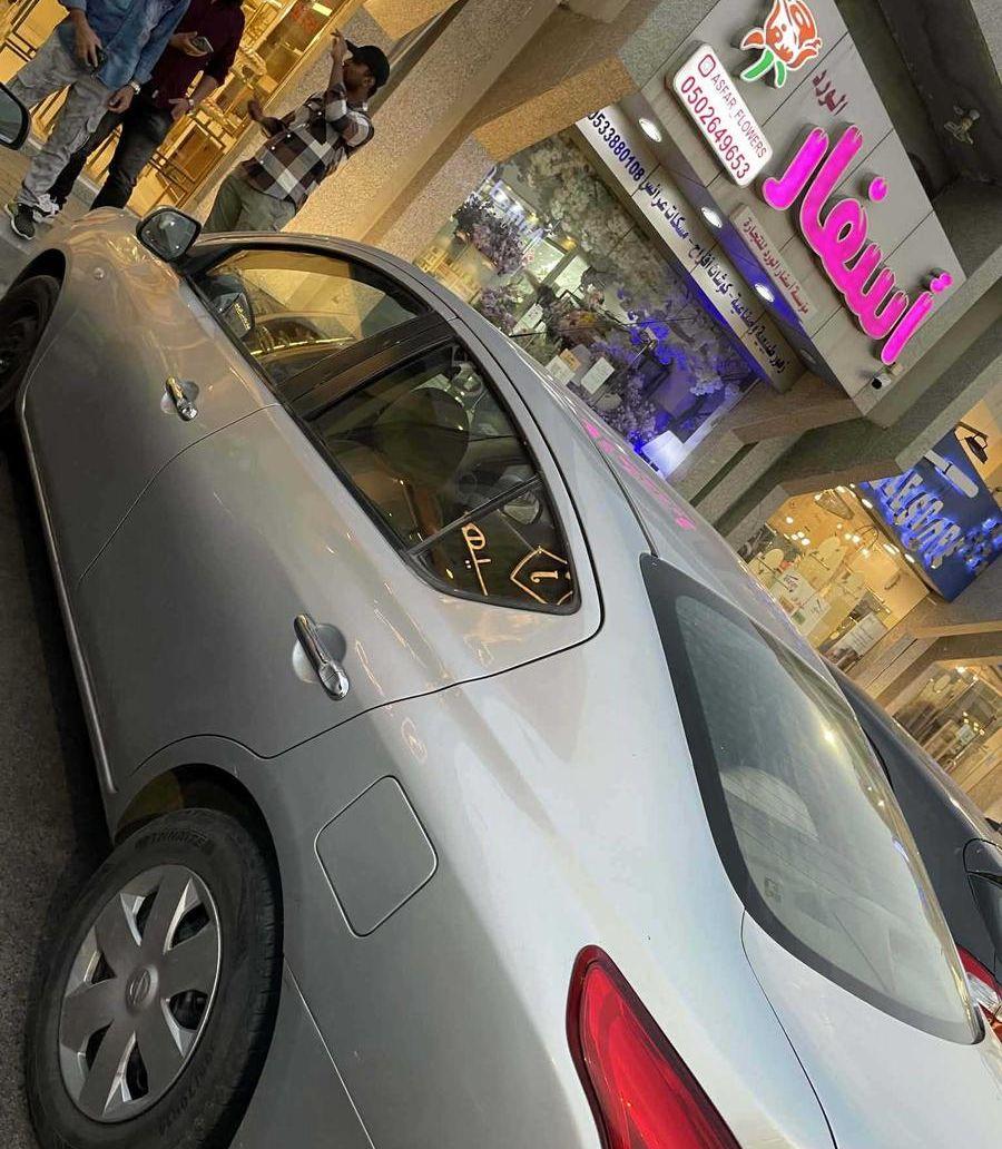 Nissan Sunny 2014