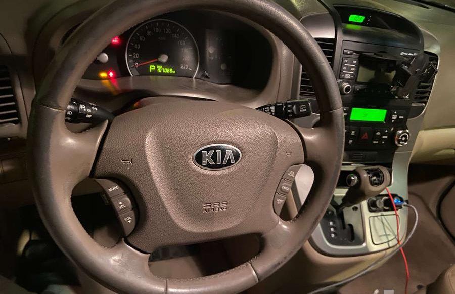 2013 Kia Carnival