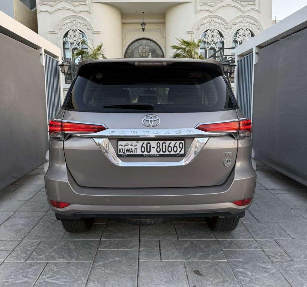 للبيع تويوتا Fortuner