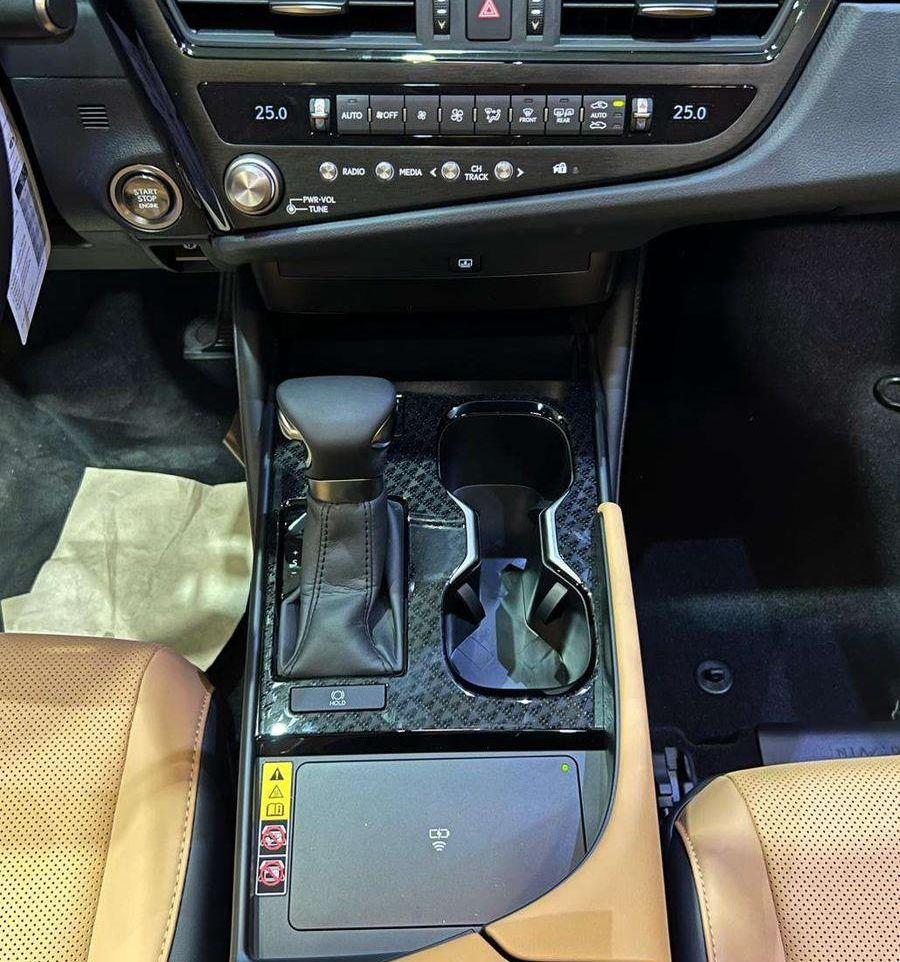 لكزس ES250 AA