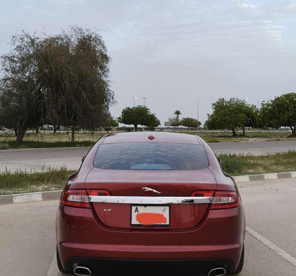 2009 جاكوار XF