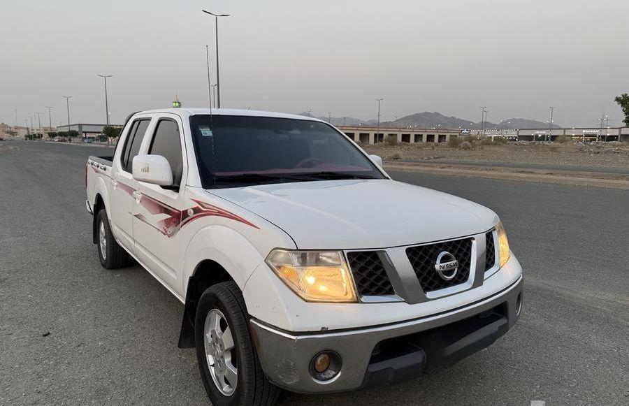 نافارا 15 توماتيك