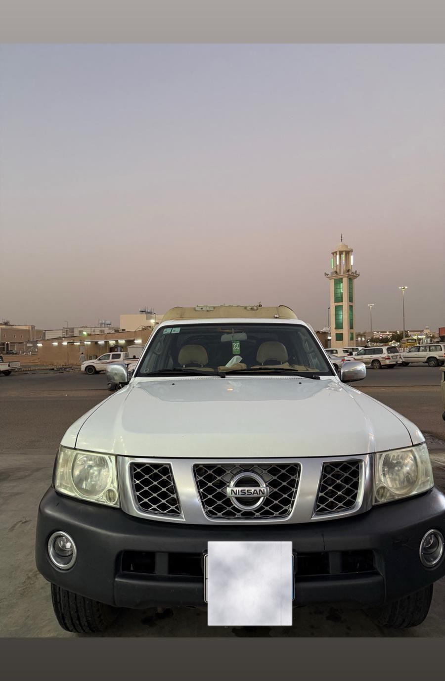 سيارة