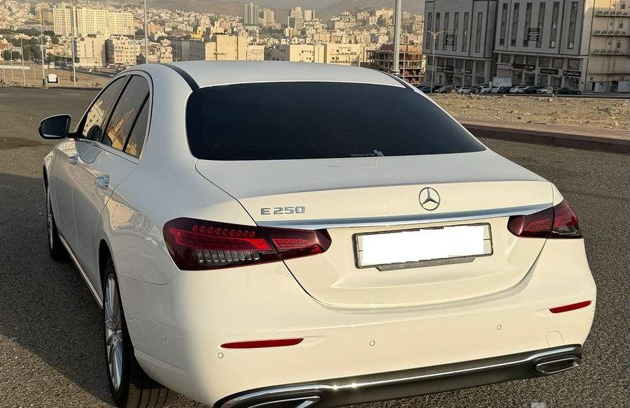 مرسيدس E250 موديل