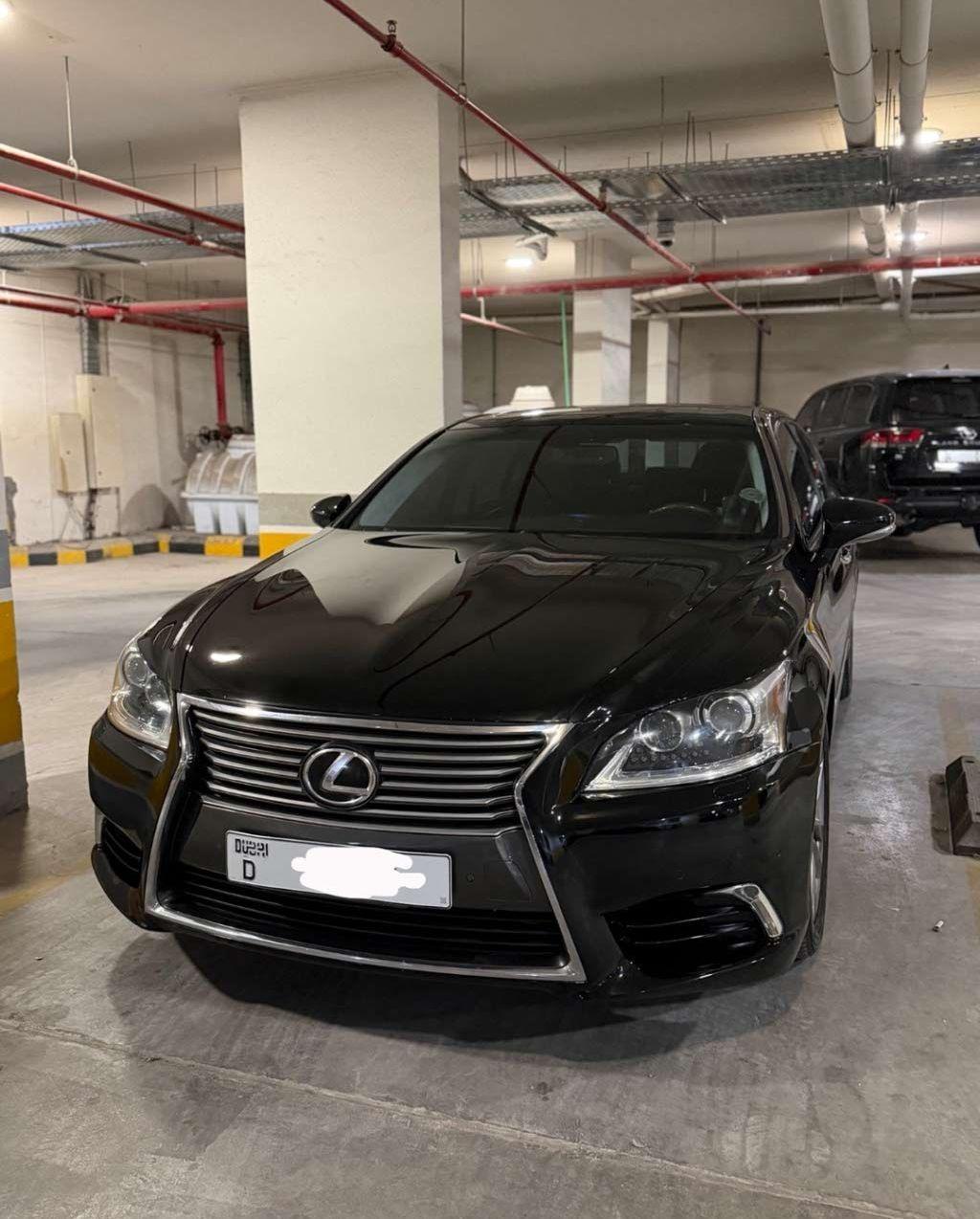 2014 لكزس LS
