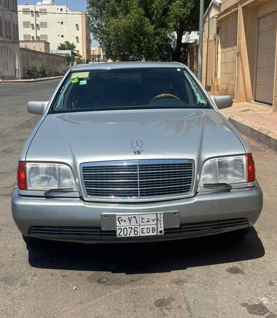 مرسيدس شبح نظيف