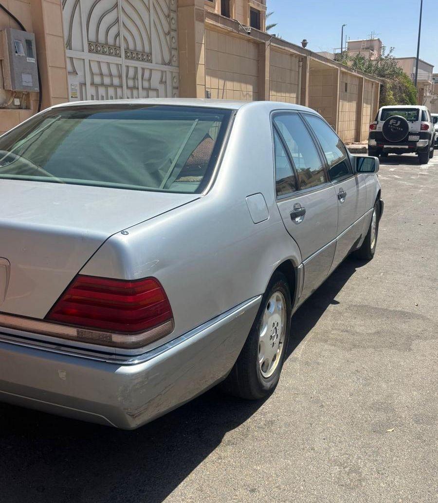 مرسيدس شبح نظيف