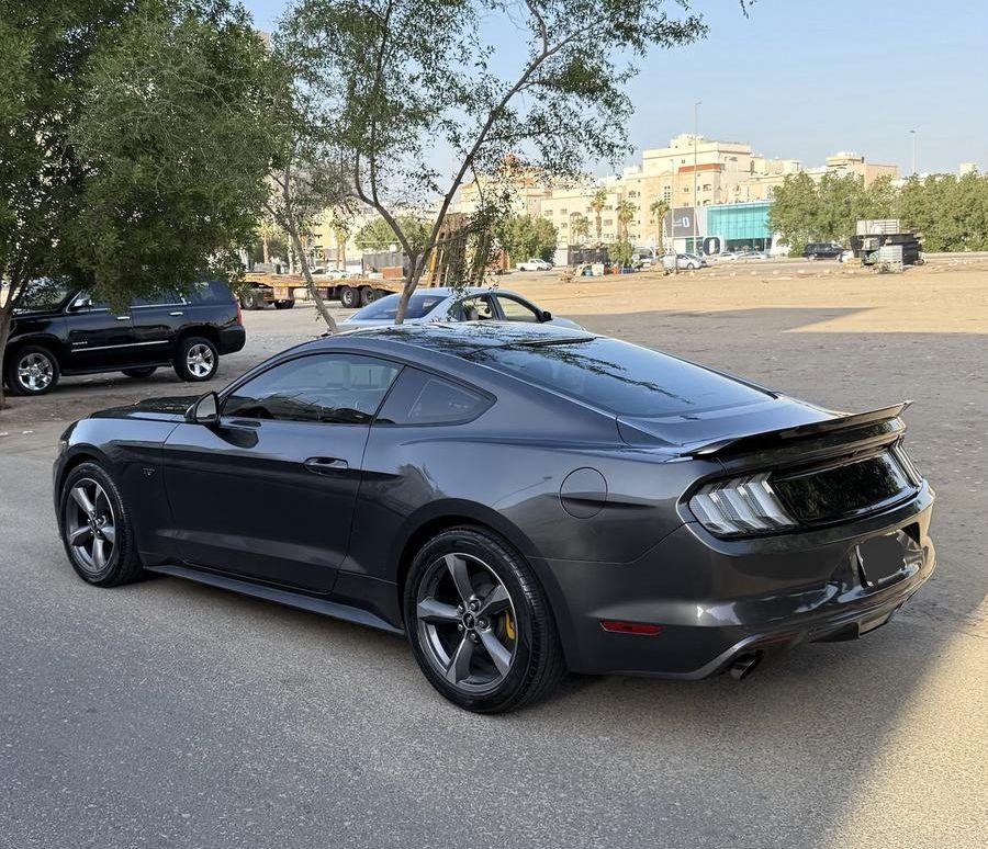 موستنج 6 سلندر