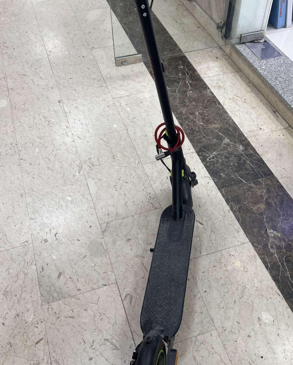 سكوتر كهربائي حالة