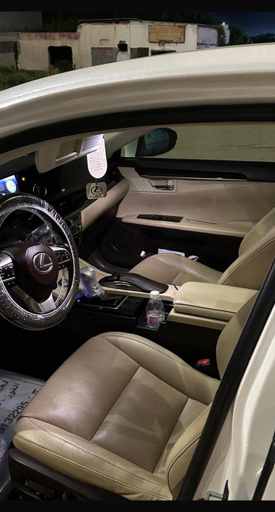 لكزس 350 se